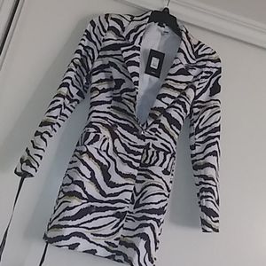 White/Black Suit Blazer Jacket